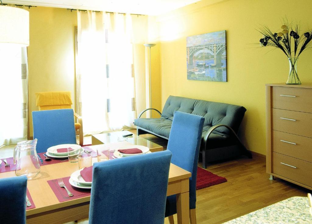 Apartamentos Gebala Естеля Екстериор снимка